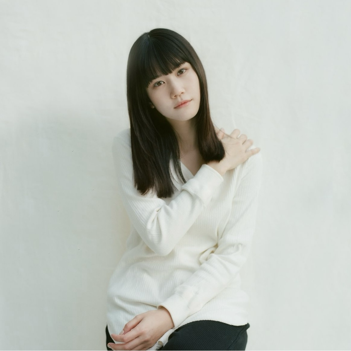 栗林 藍希 / artist photo